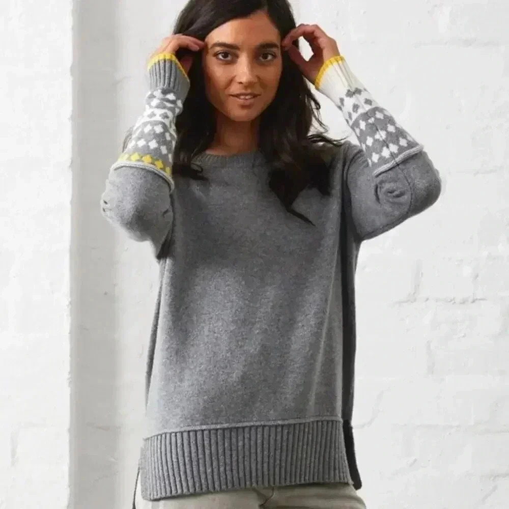 Gray Crew Neck Sweater With Patterned Sleeves - image 2